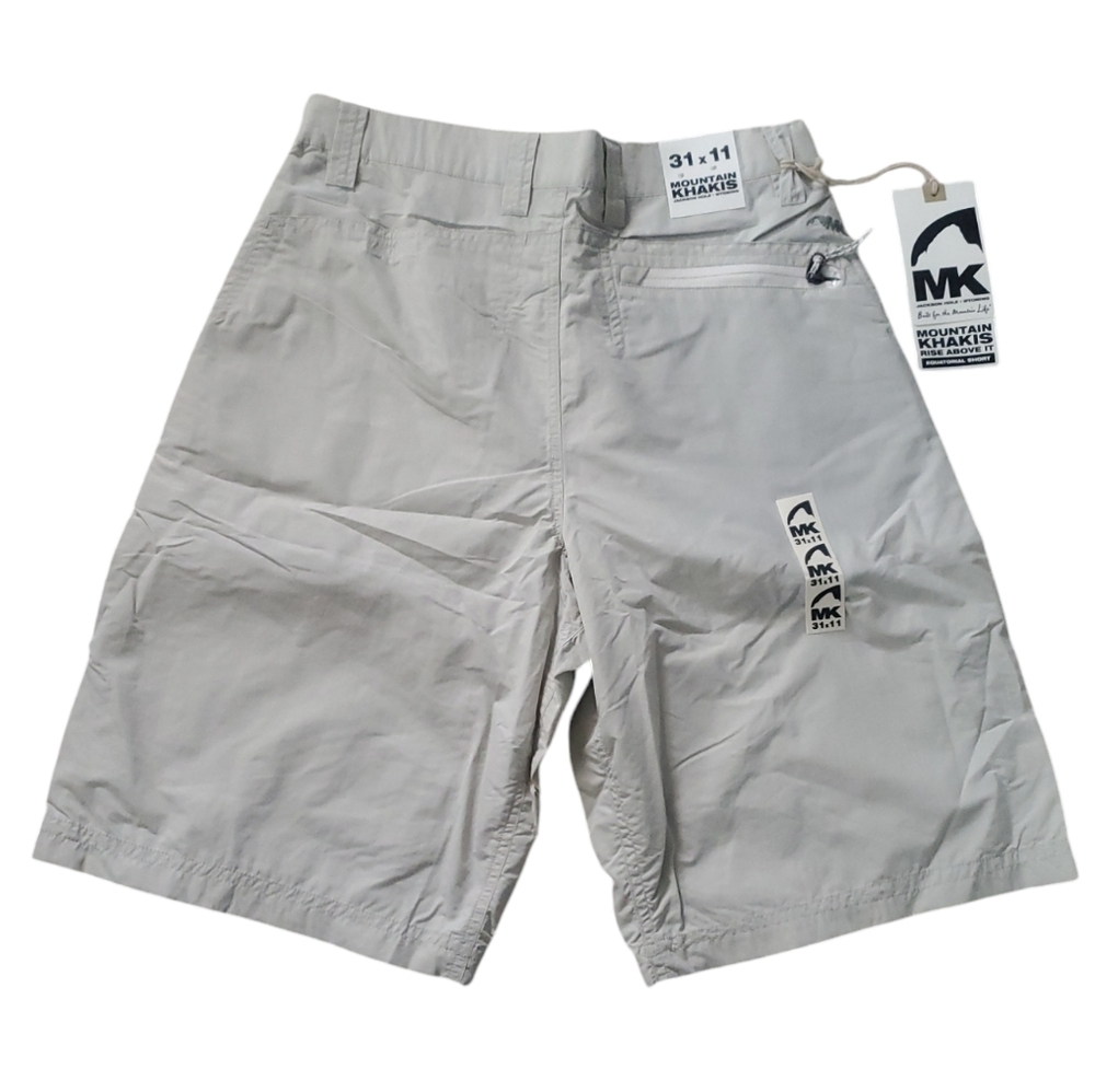 NWT MOUNTAIN KHAKIS EQS Stone Men's Nylon Quick Dry Shorts. 31 x 11.